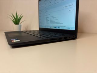 Dell Vostro 3420 i5 12th Gen 16GB RAM 512GB SSD