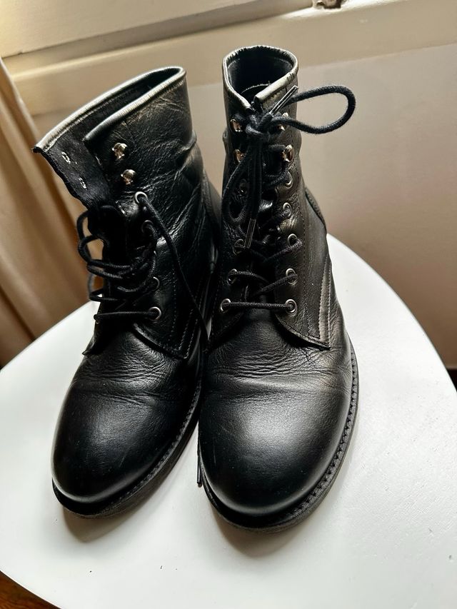 Botas Negras con Cordones/Piel