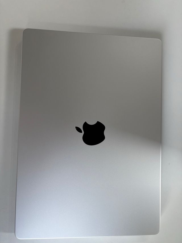 MacBook Pro 14,2” M4 Impecable