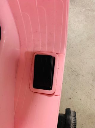 Vespa elettrica rosa per bambini