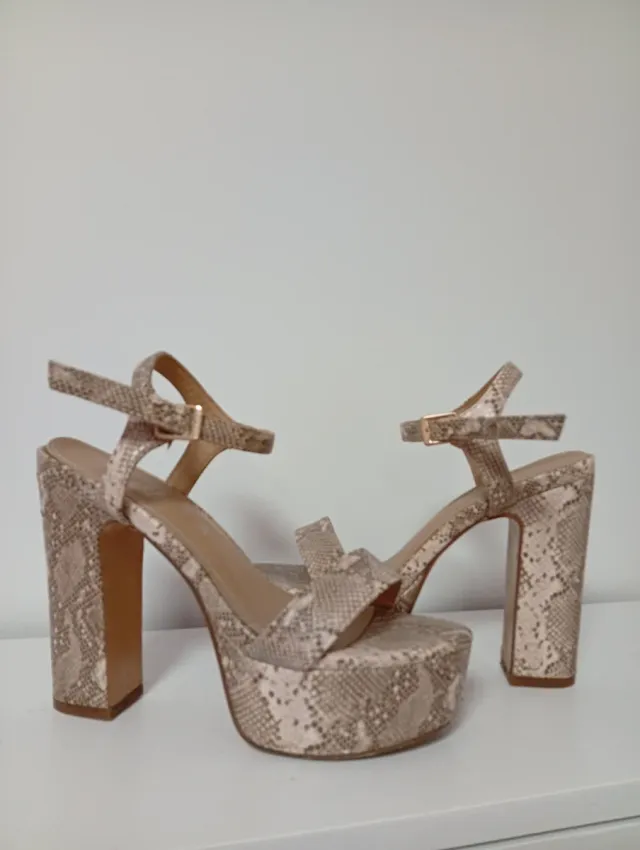 Sandalias de tacón con plataforma