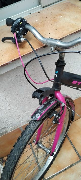 Bicicleta BTWIN niña rosa y negra