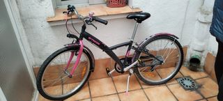 Bicicleta BTWIN niña rosa y negra