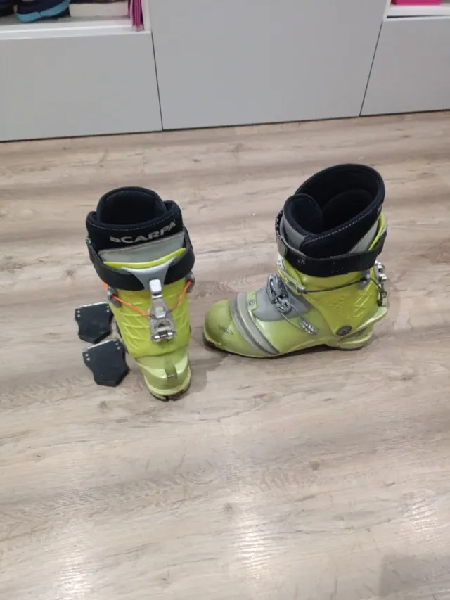 Botas de esquí de montaña Scarpa f1