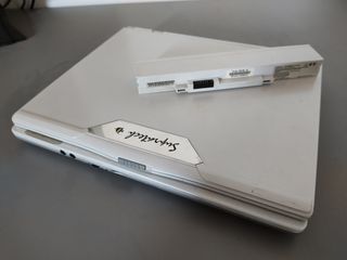 Portátil Supratech 2008