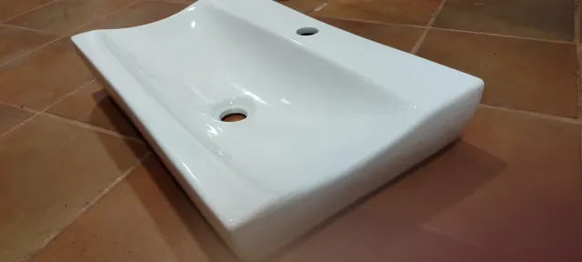 Lavamanos de porcelana blanco