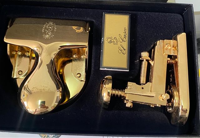 Set 7 Grapadora y Perforadora El Casco 23k Oro