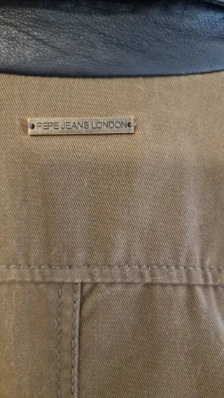 Cazadora Pepe Jeans Piel Negra y Verde Militar