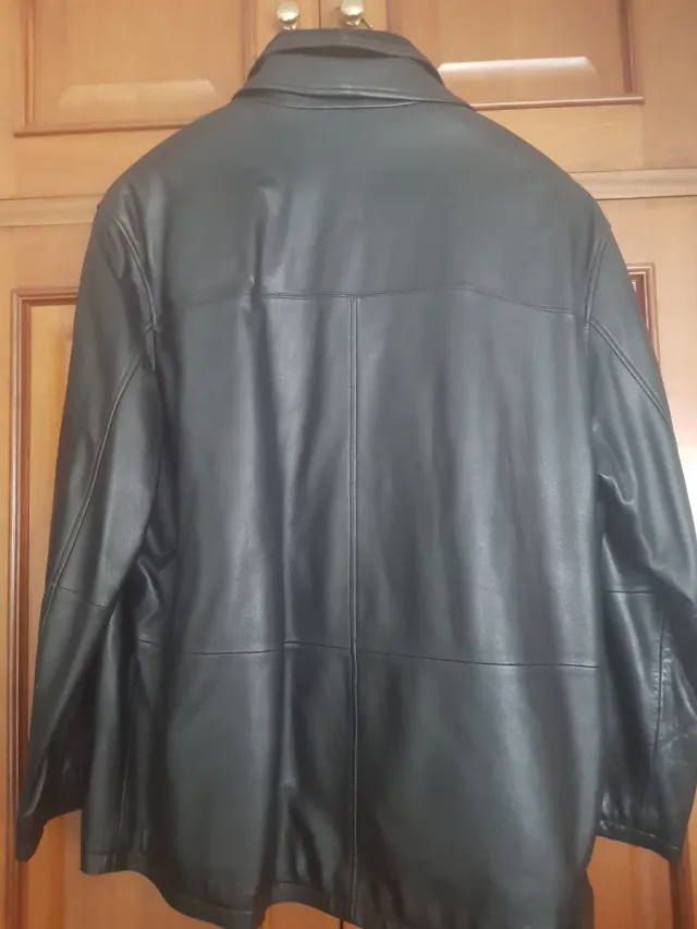 Chaqueta de cuero negra para hombre