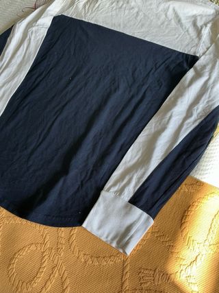 Camiseta Hollister Manga Larga Talla M nueva