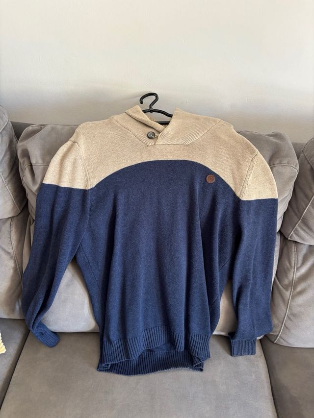 Jersey de punto beige y azul