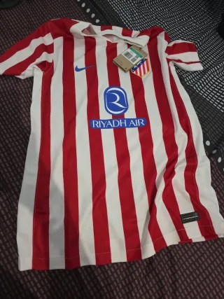 Camiseta Atlético de Madrid Nike Talla XL DE NIÑO