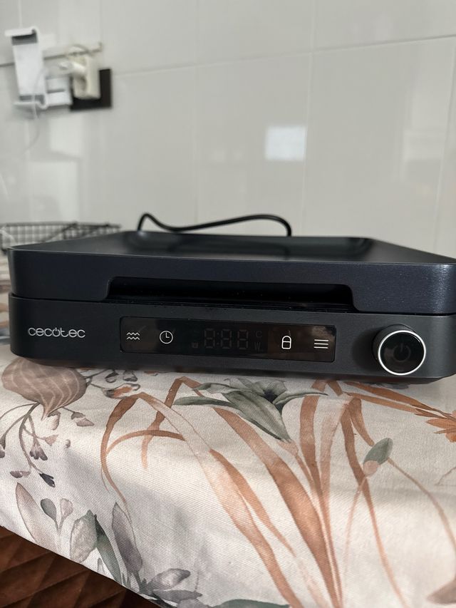 Cecotec Placa Inducción Digital y Plancha 2en1