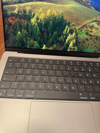 MacBook Pro 14 M2 Pro Plata - COMO NUEVO