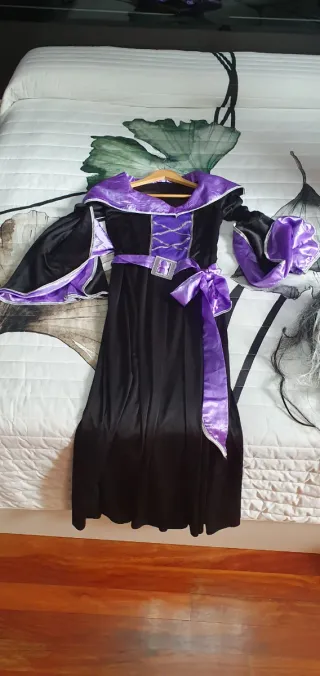 Disfraz Bruja Mujer. Halloween, carnaval
