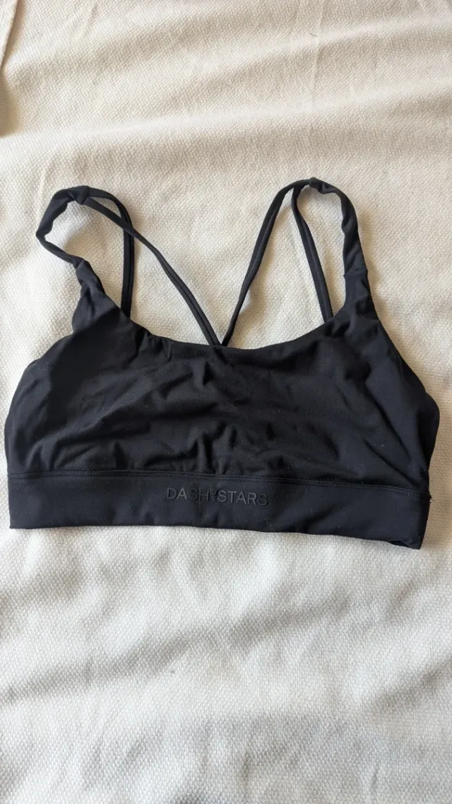 Top deportivo Dash and Stars negro Talla L