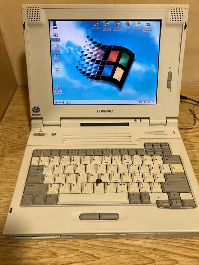 Portatil Pentium 120 Compaq LTE 5250