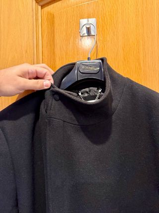 Abrigo negro ONLY Y SONS