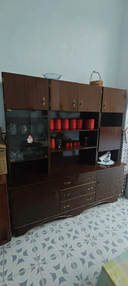 Mueble Comedor Madera y Cristal