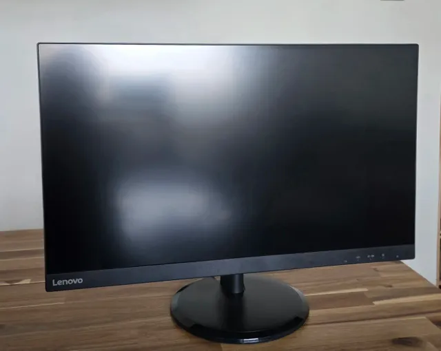 Monitor Lenovo