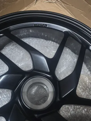 Llanta trasera Ducati Monster 2019