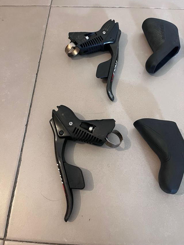 Manetas Sram Red eTap 11v