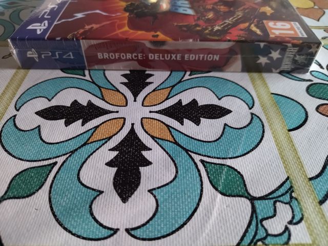 Broforce Deluxe Edition PS4 (PlayStation 4)