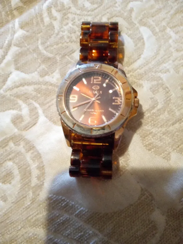 Reloj marea Tortoise & Oro