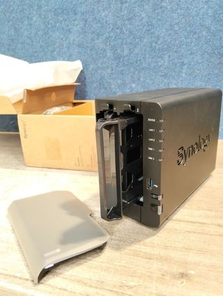 Synology DS220+ NAS - 2 bahías