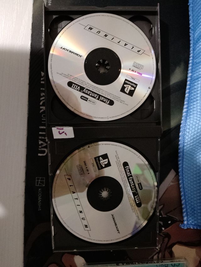 Final Fantasy VIII PS1 edizione quattro dischi