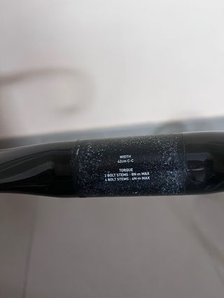 Potencia y manillar de carbono Zipp sprint Sl.