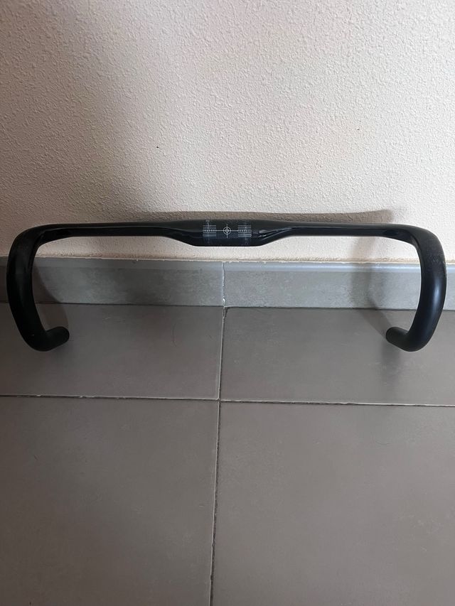 Potencia y manillar de carbono Zipp sprint Sl.