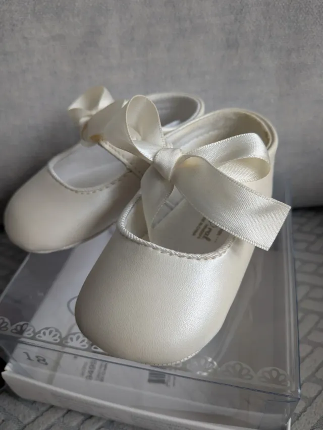 Lote calzado bebé y cintas pelo