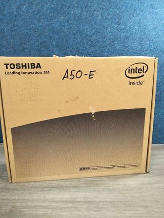 Portátil Toshiba Satellite Pro A50-E 8/256GB 15.6"