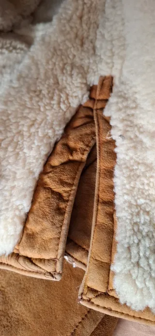 Chaqueta, Pelliza, Piel Borrego SAKS FIFTH AVENUE.