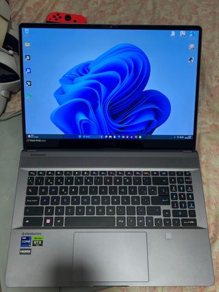 MSI CreatorPro Z16HXStudio ordenador no Switch