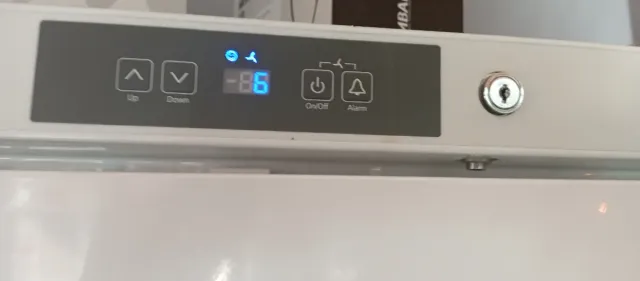 Nevera industrial alta