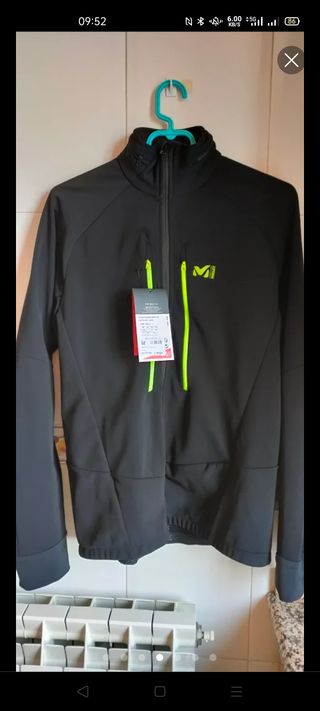 Chaqueta Millet Térmica Impermeable Negra y Verde