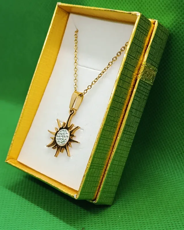 Colgante Sol con piedras de imitación mas Cadena
