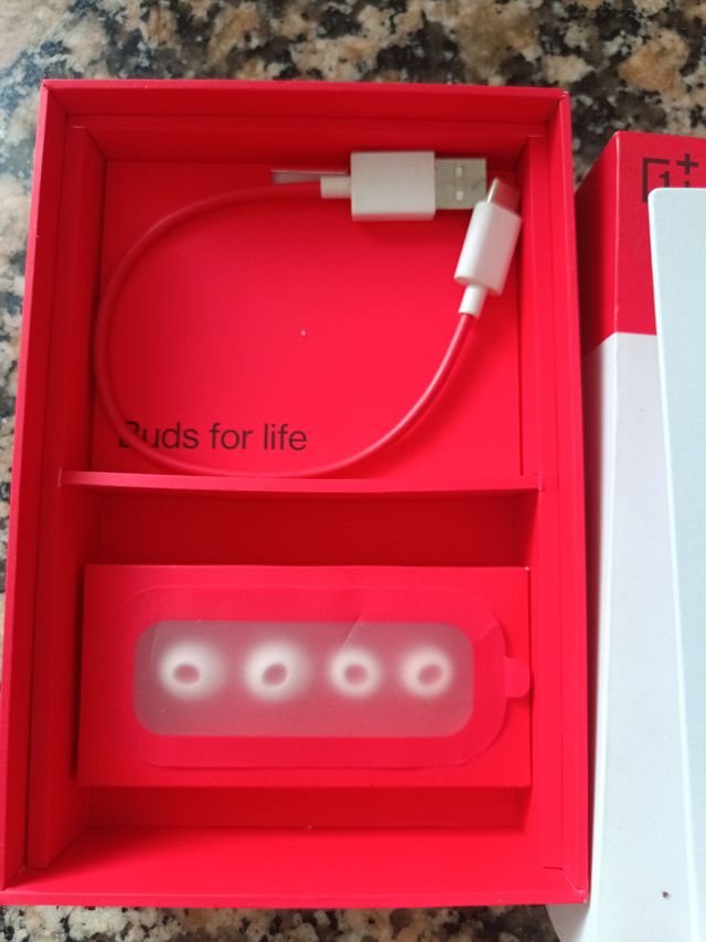 OnePlus Buds Pro Blancos