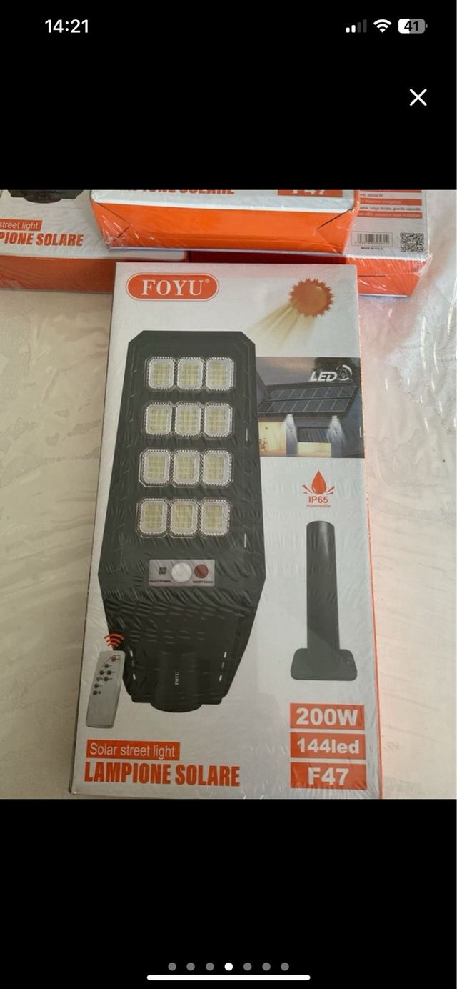 4 Lampioni Solari 144 LED 200W