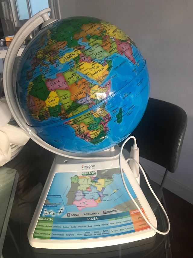 Globo terráqueo educativo Oregon Scientific