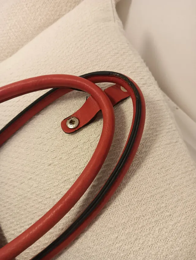 Amplio bolso polipiel