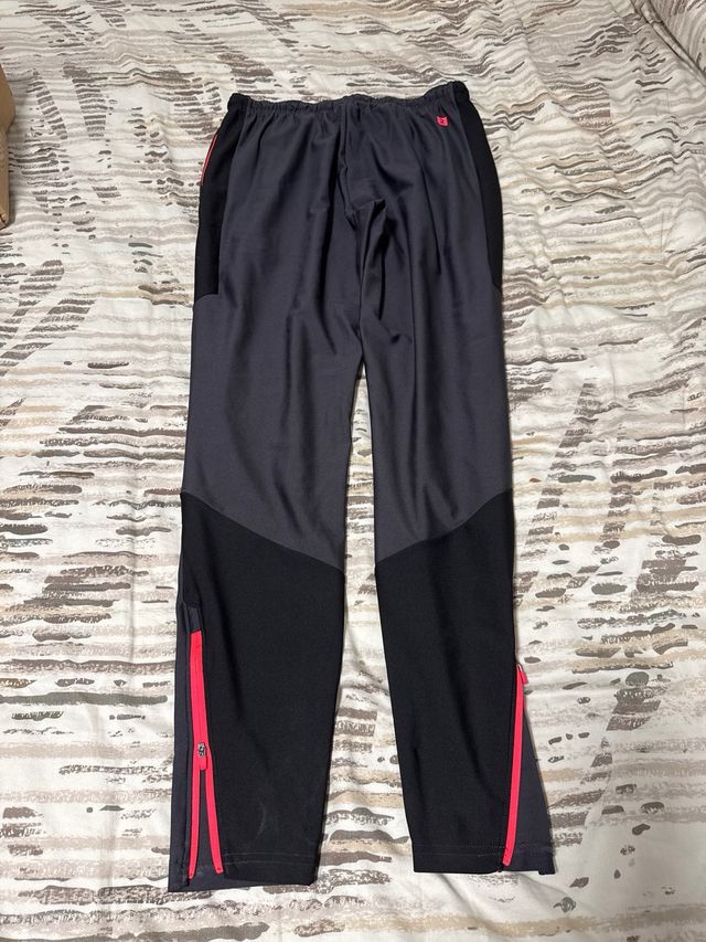 pantalón de Chándal Kipsta gris y rosa