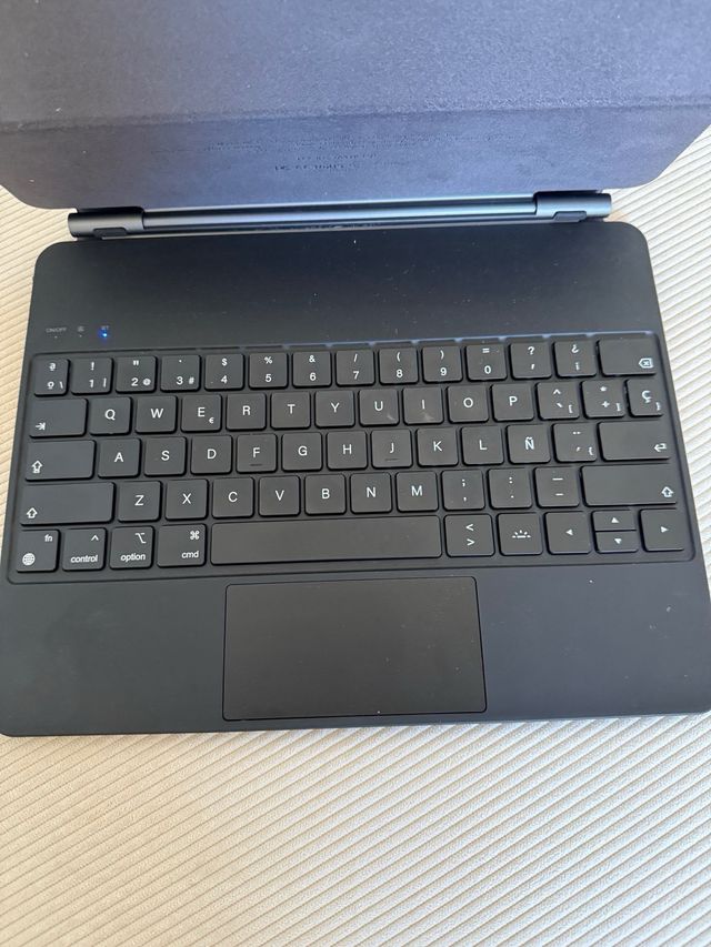 Teclado y Funda MF-12 para iPad