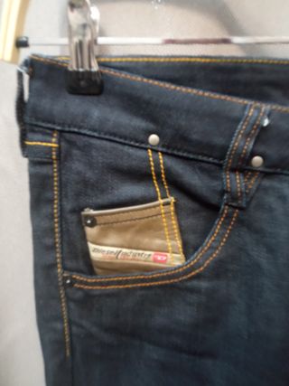Pantalón vaquero mujer Diésel