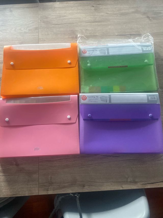 4 Cartelline per Documenti in Plastica Colorate