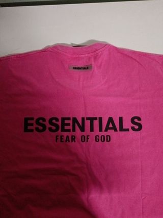 Camiseta ESSENTIALS Rosa