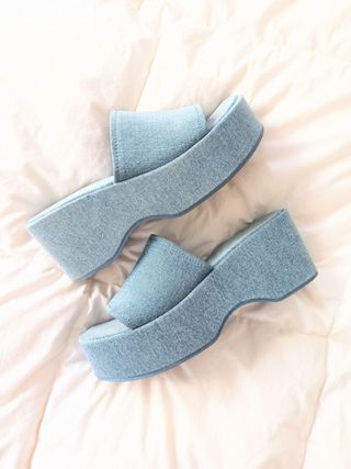 Sandalias de mezclilla con plataforma