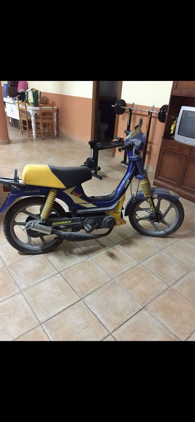 Derbi Variant Start Azul y Amarillo